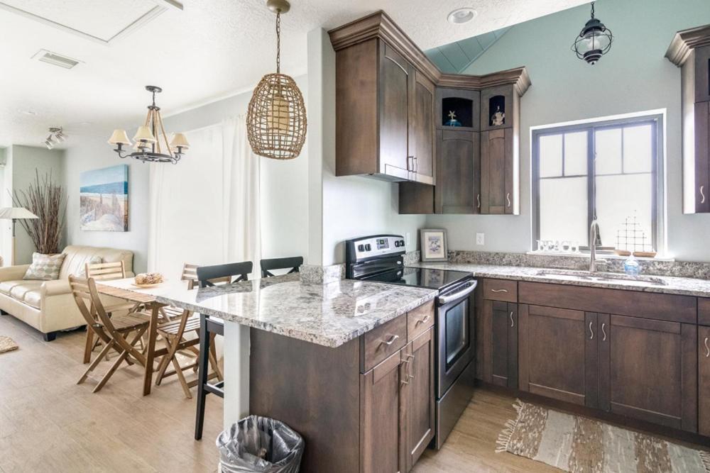 Aspenwood Manor Aparthotel Provo Luaran gambar